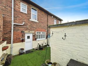 Photo 7- click for photo gallery